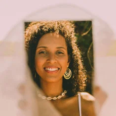Luciana Oliveira