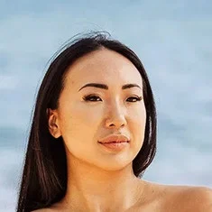 Iyia Liu
