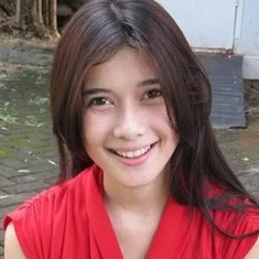 Iris Wullur