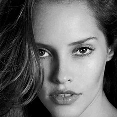 Anni Barros