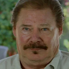 Dennis Busch
