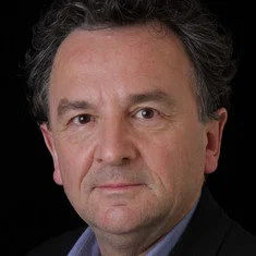 Louis Nowra