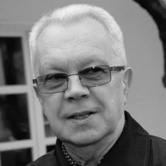 Владимир Кирсанов