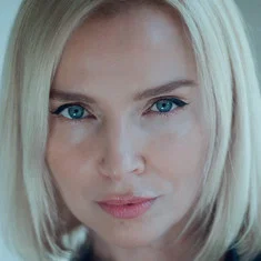 Алёна Левкович