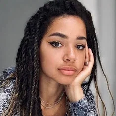 Луна Баптисте Шаллер