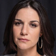 Anya Louanachi