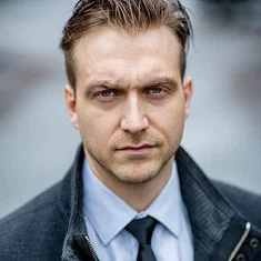 Aaron Hutchinson