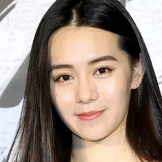 Claire Lee