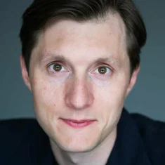 Олег Савцов