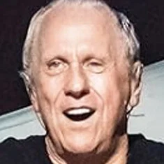 Dennis Elliott