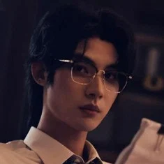 李瑾尘
