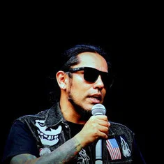 EL VIEJO JAYMZ