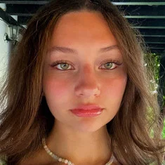 Lara Aksüt
