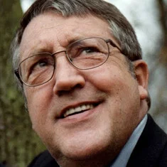 Kent Finell