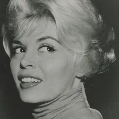 Sandra Giles