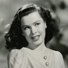 Tina Thayer