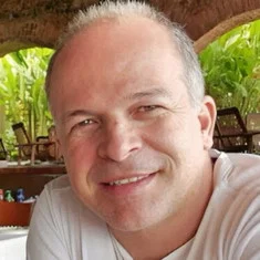César Boaes