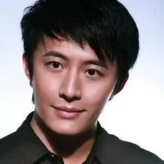 翟羽佳