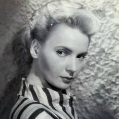 Elaine Aiken