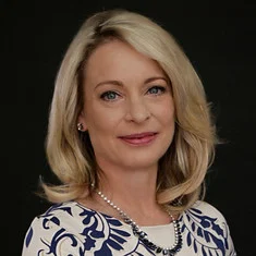 Deirdre Wolhuter