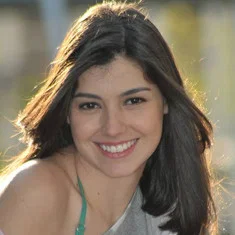 Verônica Debom