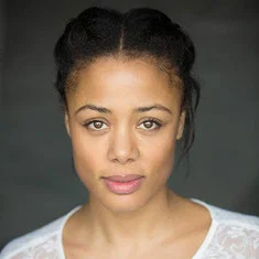 Nina Toussaint-White