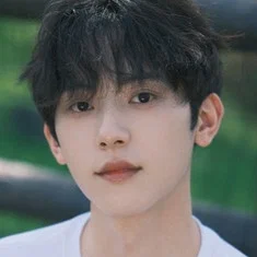 Song Yifan
