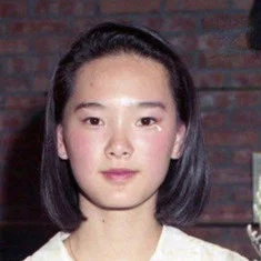 Лиза Янг