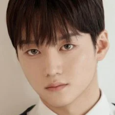 Eun Shi Hoo