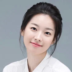 Lee Shi-a