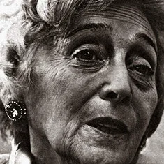 Milagros de la Vega