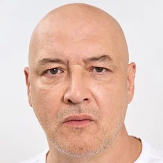 Максим Суханов