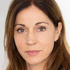 Ulrike C. Tscharre