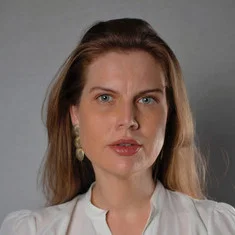 Maggie R. Schneider