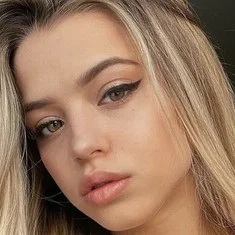 Юлия Гаврилина