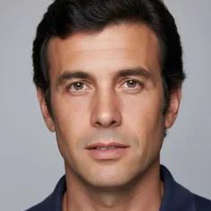 Enver Özer