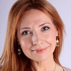 Елена Данова