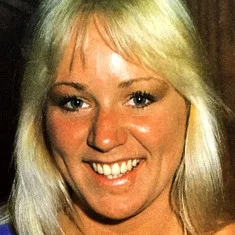 Valerie French