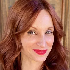Nicola Graham