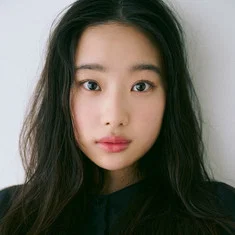 Anna Kurasawa