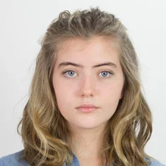 Lola Belli