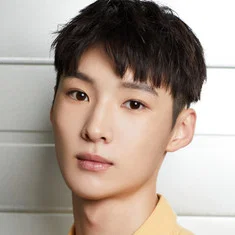 Yang Jhuo-Ray