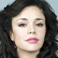 Flora Martínez