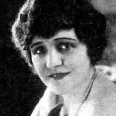Lila Leslie