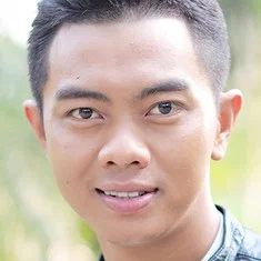 Zak Chumpae