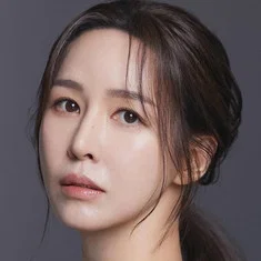 Jung Si-yeon