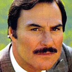 Leonardo Villar