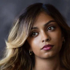 Anjini Taneja Azhar