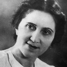 Марзия Давудова