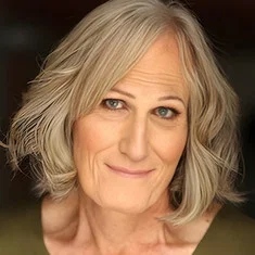 Bobbi Charlton